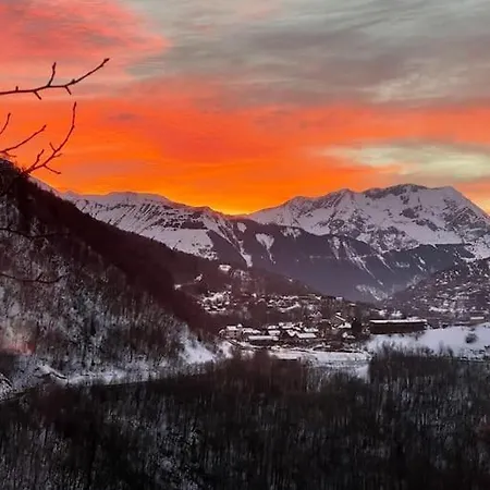 Apartment Le Sarana : 75m2, Calme, Belle Vue Avec Terrasse. Les Deux Alpes