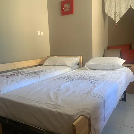 Le Sarana : 75m2, Calme, Belle Vue Avec Terrasse. Apartment *